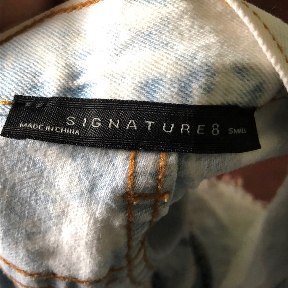 Shorts - Picture 3 of 3